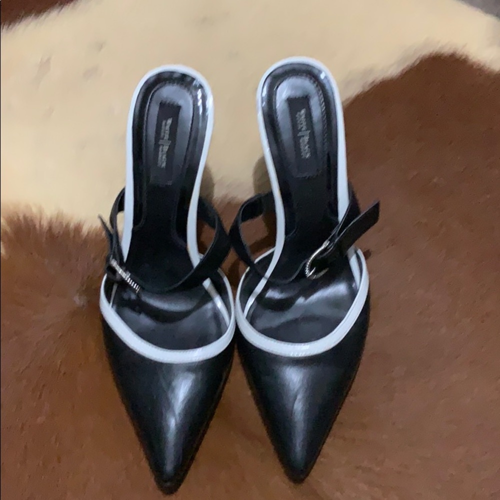 Black and white pointed mule heels size 8